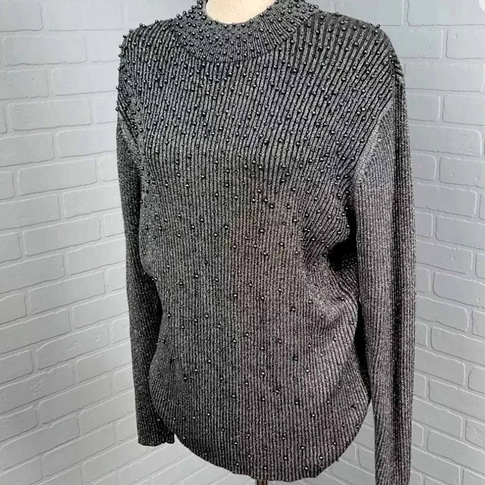Maggie Barnes Women Gray Silver beads rib knit sweater. Gray/silver size 1X used